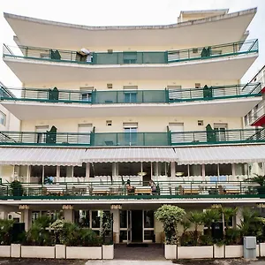https://hotel-plaza-rimini.emilia-romagnahotels.net